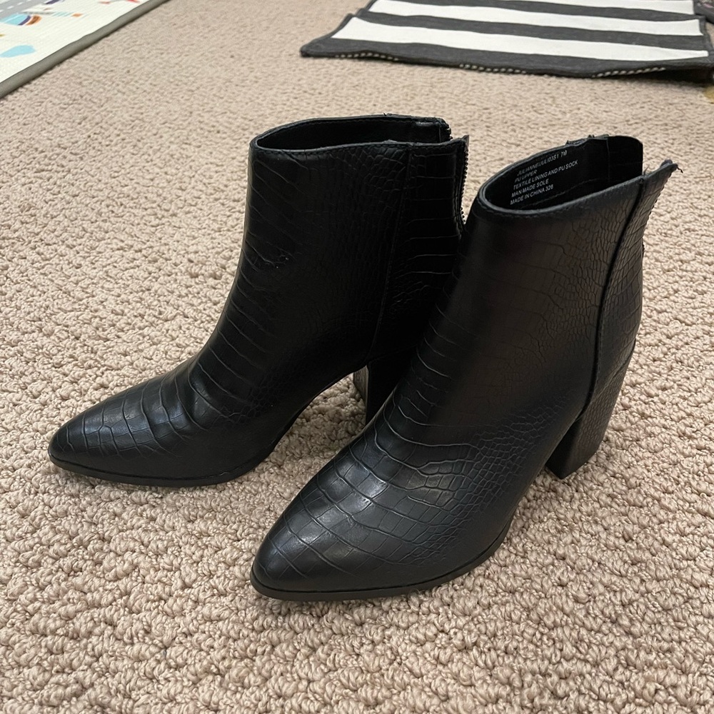Steve Madden booties